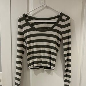 Hollister Women's Green and White Striped Blouse